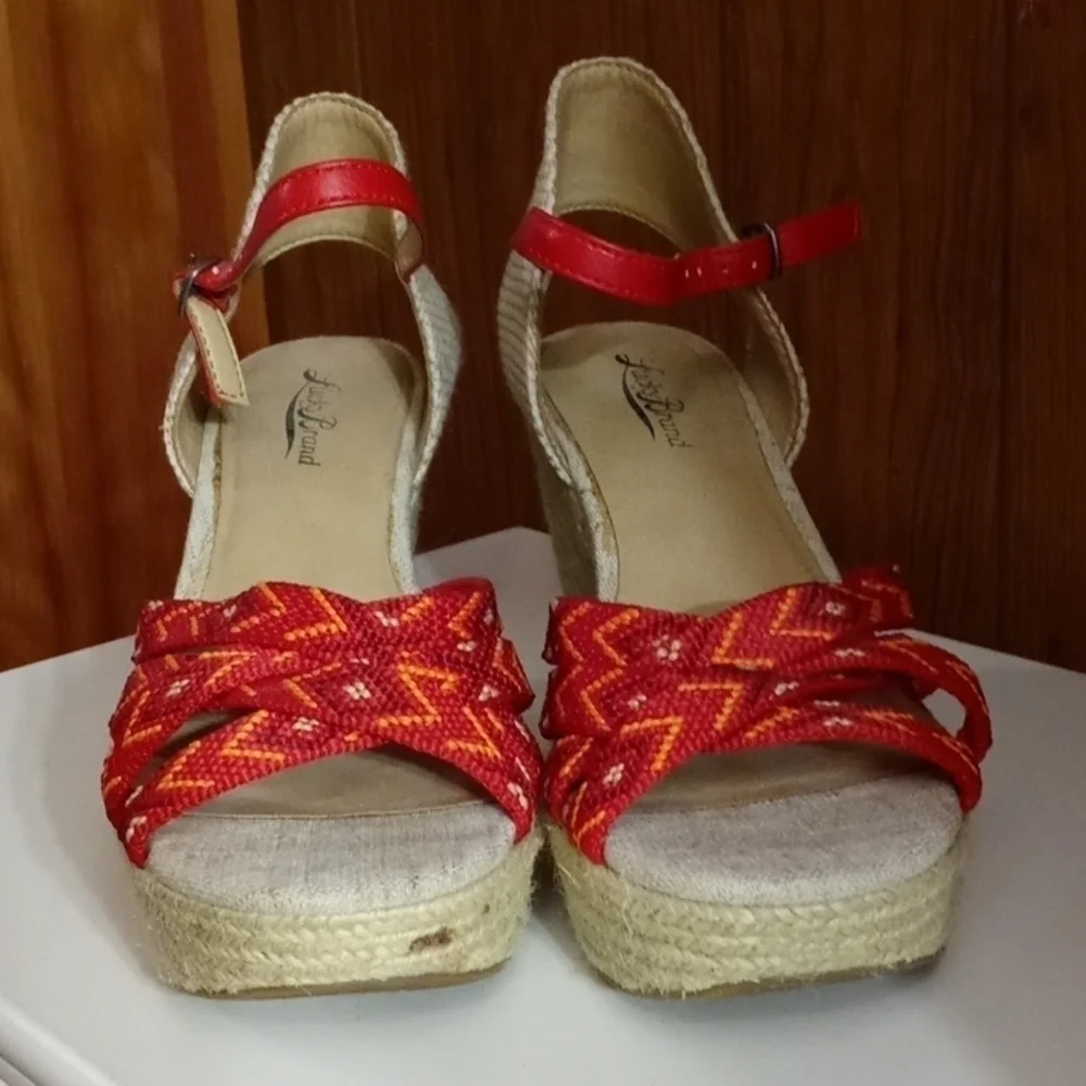 Lucky Brand wedges size 8 like new conditi…